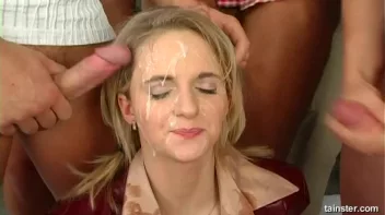 Darinas Tight Pussy Gets a Good Workout Screencap 113 on www.sinx.com