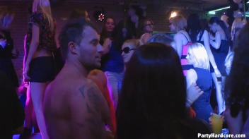 Party Hardcore Gone Crazy Vol. 37 Part 9 - Cam 4 Screencap 97 on www.sinx.com