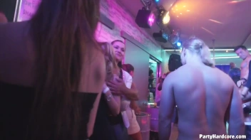 Party Hardcore Gone Crazy Vol. 30 Part 4 - Cam 1 Screencap 40 on www.sinx.com