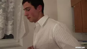 Maid For Bi Screencap 38 on www.sinx.com