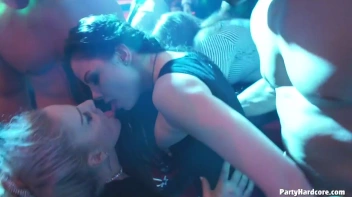 Party Hardcore Gone Crazy Vol. 34 Part 4 - Cam 3 Screencap 25 on www.sinx.com