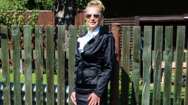 Latest deal - Wet paint play-fighting with four sexy ladies