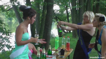 Beauty queens catfight in a lake - Cam 2 Screencap 14 on www.sinx.com