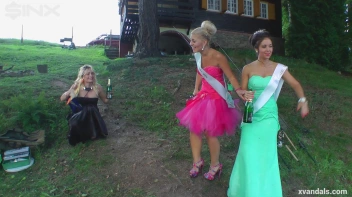 Beauty queens catfight in a lake - Cam 2 Screencap 26 on www.sinx.com