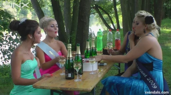 Beauty queens catfight in a lake - Cam 2 Screencap 7 on www.sinx.com