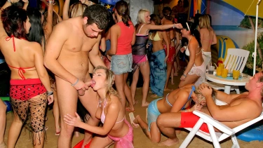 Latest deal - Bay Crotch Part 1 - Cam 3