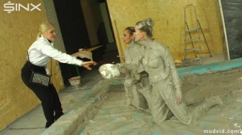 Messy girls double team hot blonde in mud wrestling catfight Screencap 3 on www.sinx.com