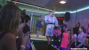Party Hardcore Gone Crazy Vol. 29 Part 2 - Cam 3 Screencap 56 on www.sinx.com