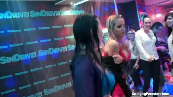 Summer Jam Bang Part 2 - Shower Cam Screencap 52 on www.sinx.com