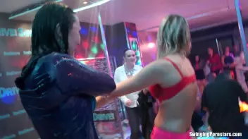 Summer Jam Bang Part 2 - Shower Cam Screencap 54 on www.sinx.com