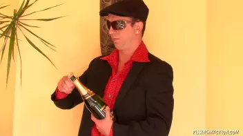 She'll Piss All Over These Cheaters Screencap 3 on www.sinx.com