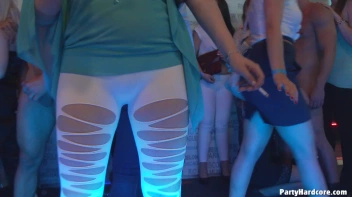 Party Hardcore Gone Crazy Vol. 11 Part 3 - Cam 3 Screencap 40 on www.sinx.com