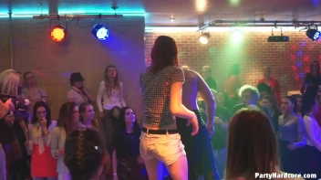 Party Hardcore Gone Crazy Vol. 34 Part 3 - Cam 2 Screencap 45 on www.sinx.com