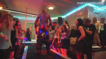 Party Hardcore Gone Crazy Vol. 27 Part 2 - Cam 1 Screencap 108 on www.sinx.com