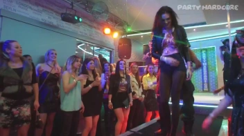 Party Hardcore Gone Crazy Vol. 27 Part 2 - Cam 1 Screencap 39 on www.sinx.com