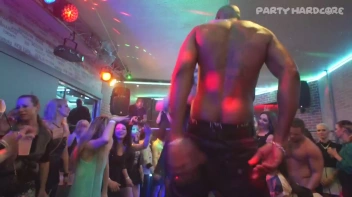 Party Hardcore Gone Crazy Vol. 27 Part 2 - Cam 1 Screencap 70 on www.sinx.com