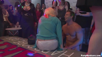 Party Hardcore Gone Crazy Vol. 11 Part 4 - Cam 3 Screencap 13 on www.sinx.com
