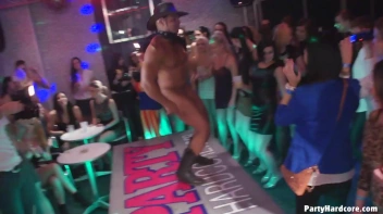 Party Hardcore Gone Crazy Vol. 7 Part 2 - Cam 3 Screencap 99 on www.sinx.com