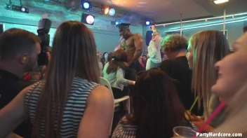 Party Hardcore Gone Crazy Vol. 30 Part 2 - Cam 2 Screencap 87 on www.sinx.com