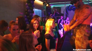 Party Hardcore Gone Crazy Vol. 38 Part 2 - Cam 1 Screencap 60 on www.sinx.com