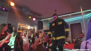 Party Hardcore Gone Crazy Vol. 35 Part 5 - Cam 4 Screencap 18 on www.sinx.com
