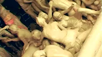 Underground Eurobabe Mud Club Screencap 69 on www.sinx.com