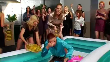 Oily Wrestling Battle You Gotta See! Screencap 18 on www.sinx.com