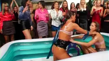 Oily Wrestling Battle You Gotta See! Screencap 35 on www.sinx.com