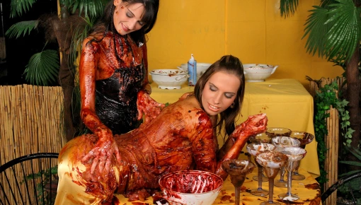 Juliette Black and Nicol Summer get d...