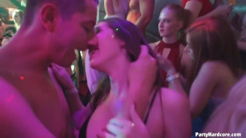 Party Hardcore Gone Crazy Vol. 35 Part 2 - Cam 3 Screencap 30 on www.sinx.com