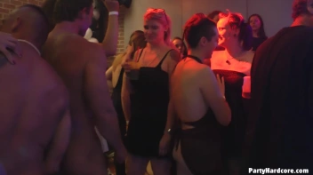 Party Hardcore Gone Crazy Vol. 37 Part 7 - Cam 4 Screencap 60 on www.sinx.com
