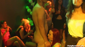 Party Hardcore Gone Crazy Vol. 37 Part 7 - Cam 4 Screencap 69 on www.sinx.com