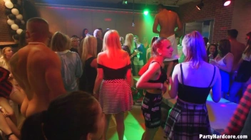 Party Hardcore Gone Crazy Vol. 37 Part 8 - Cam 2 Screencap 69 on www.sinx.com