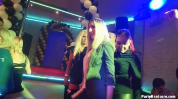 Party Hardcore Gone Crazy Vol. 37 Part 8 - Cam 2 Screencap 83 on www.sinx.com