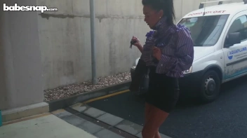 Overdressed And Stressed! Screencap 7 on www.sinx.com