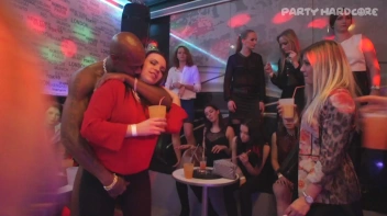 Party Hardcore Gone Crazy Vol. 25 Part 2 - Cam 1 Screencap 23 on www.sinx.com