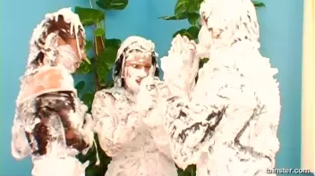 Shaving Foam Battle Screencap 94 on www.sinx.com