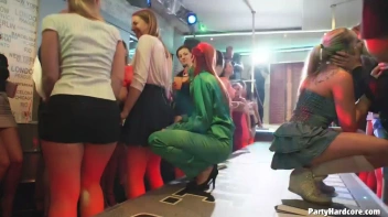 Party Hardcore Gone Crazy Vol. 29 Part 1 - Cam 1 Screencap 10 on www.sinx.com