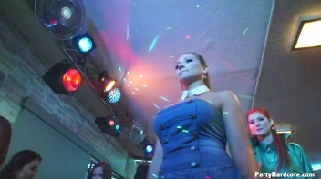 Party Hardcore Gone Crazy Vol. 29 Part 1 - Cam 1 Screencap 14 on www.sinx.com
