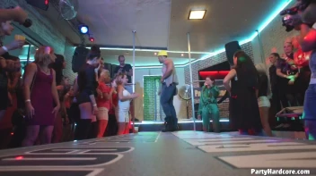 Party Hardcore Gone Crazy Vol. 29 Part 1 - Cam 1 Screencap 32 on www.sinx.com