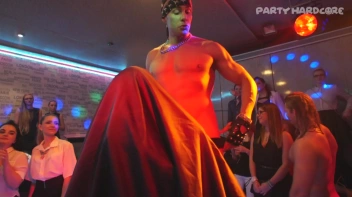 Party Hardcore Gone Crazy Vol. 25 Part 3 - Cam 3 Screencap 88 on www.sinx.com