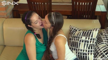 Kissing Babes Tongue Twister Screencap 30 on www.sinx.com