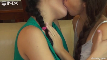 Kissing Babes Tongue Twister Screencap 35 on www.sinx.com