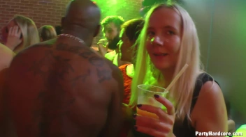 Party Hardcore Gone Crazy Vol. 38 Part 8 - Cam 4 Screencap 17 on www.sinx.com
