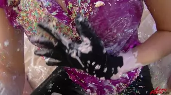 Sweet and Creamy Fashion Freak Screencap 88 on www.sinx.com