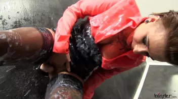 The Spunk Punk And Her Sexy Tattoo Canvas Screencap 66 on www.sinx.com