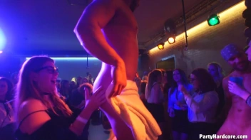 Party Hardcore Gone Crazy Vol. 38 Part 1 - Cam 3 Screencap 80 on www.sinx.com