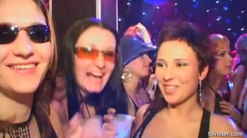 Blue Jean Babes Part 1 Cam 3 Screencap 19 on www.sinx.com