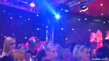 Blue Jean Babes Part 1 Cam 3 Screencap 23 on www.sinx.com