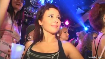 Blue Jean Babes Part 1 Cam 3 Screencap 24 on www.sinx.com